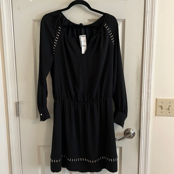 Dresses & Skirts - NWT White House Black Market Dress size 12